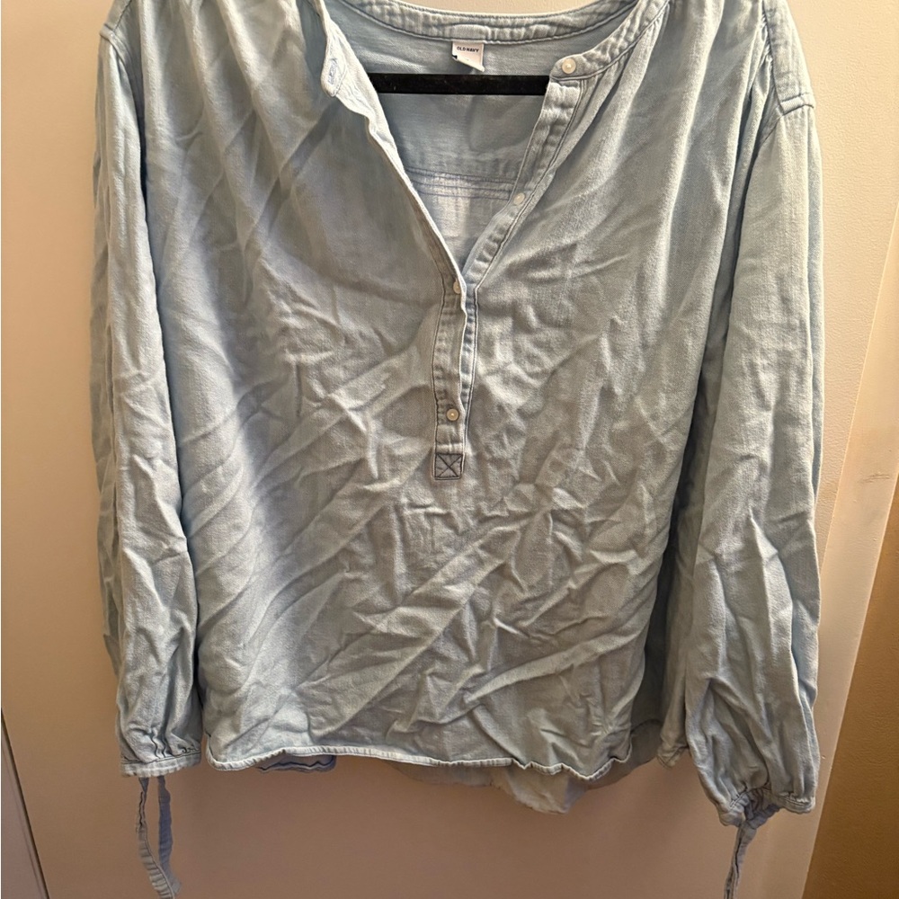 Old Navy Light Blue Chambray Denim Blouse